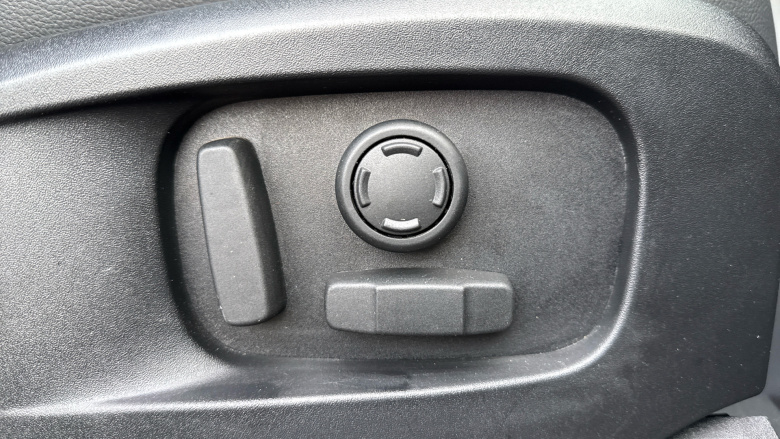 Land Rover Defender 3.0 D250 XS Edition 110 5dr Auto Diesel Estate